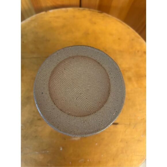 Vintage Salt Glaze Pottery Candlestick w/Heart Design - 4” high (8577) - Picture 6 of 6